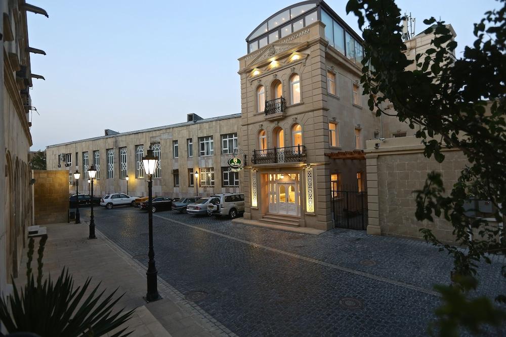 Old Street Boutique