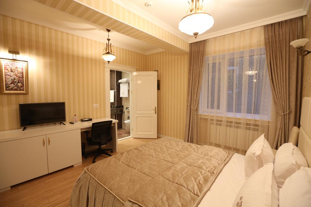 Old Street Boutique Baku